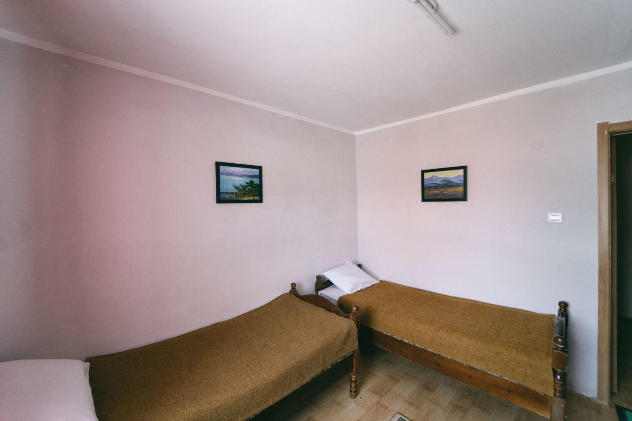 Town Yard Hostel 울란바토르 외부 사진